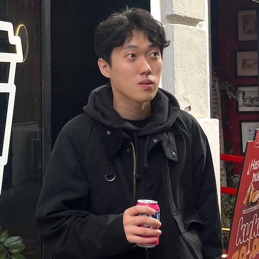Hyunwoo Lee